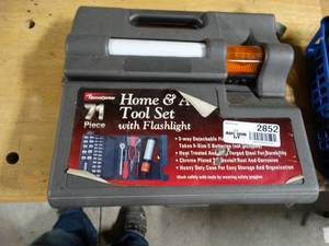lot 2852 image: Home & Auto Tool Set