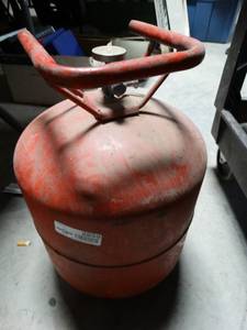 lot 2859 image: 1 gallon Portable Air tank