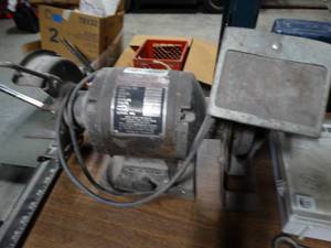 lot 2866 image: Buffalo 12 Hp Bench Grinder