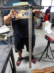 lot 2867 image: Craftsman Heavy Duty Aluminum t Square