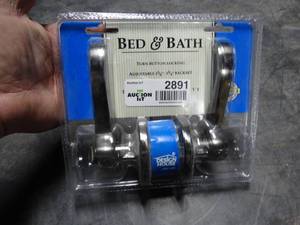 lot 2891 image: Bed and Bath Door Handle