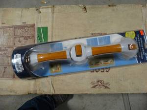 lot 2901 image: Suction Cup Grab Bar