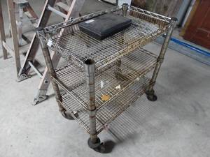 lot 2935 image: 3 shelf wire rack on Wheels