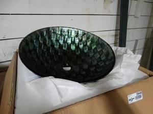 lot 2949 image: Glass Vessel Sink