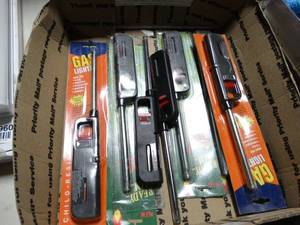 lot 2962 image: Lot of 6 BBQ Lighters