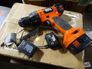 lot 2982 image: Black  & Decker Drill with Charger