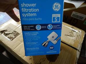lot 2987 image: Ge Shower Filtration system