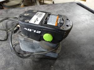 lot 8887 image: Kawasaki 12.6 Volt Battery and Charger