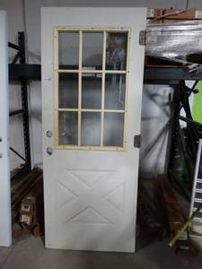lot 8910 image: exterior door with glass panes  32x79