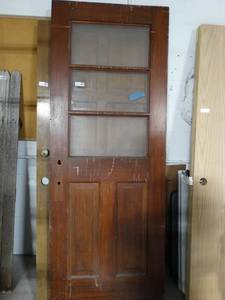 lot 8913 image: Wood Exterior door With Glass Panes, 32x79