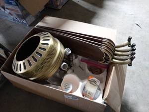 lot 8933 image: Ceiling  Fan With Fixture