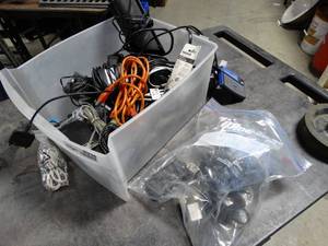 lot 8938 image: lot of Misc Electronic Cords