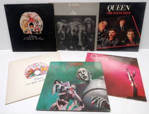 lot 9582 image: 6 Vintage QUEEN Albums  News of the World, A Day At The Races, The Game & Others