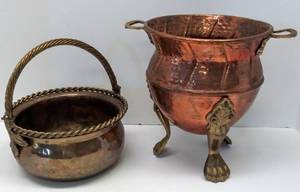lot 9614 image: Decorative Copper & Brass Containers