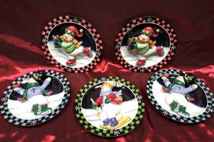lot 9647 image: 5pc Ganz 3D Ice Skating Snowman Decorative Wall Plates