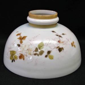 lot 9659 image: Vintage Painted Oil Lamp Shade