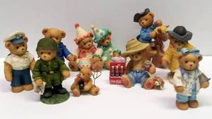 lot 9684 image: 9 Vintage Cherished Teddies Figurines  2000