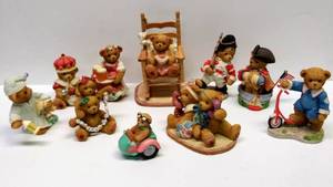 lot 9685 image: 10 Vintage Cherished Teddies Figurines  2001