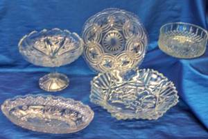 lot 216 image: Misc. Collectible Glass Pieces