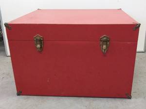 lot 97 image: Large Wood Storage Box