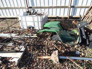 lot 3341 image: Large lot of scrap metal Including large plastic tote
