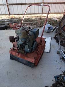 lot 3355 image: Commercial gas powered ground pounder