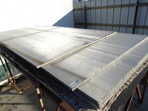 lot 3360 image: 6 Sheet of aluminum honey comb.