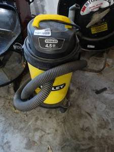 lot 3403 image: Stanley shop vac