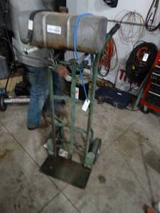 lot 3421 image: 2 wheel dolly w gas can