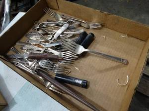 lot 3422 image: Lot of silverware.