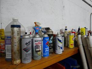 lot 3428 image: Lot Various chemicals & paint.