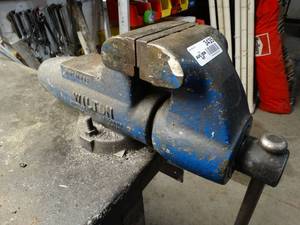 lot 3435 image: Large American made wilton Bullet Vise - 21 long