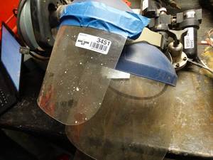 lot 3451 image: Lot of 2 face mask.