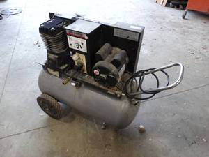 lot 3490 image: Dial-O-Matic electric air compressor.