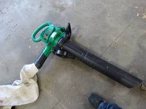 lot 3493 image: Weed eater brand electric blower.