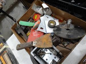 lot 3514 image: Lot of various hardware & misc.