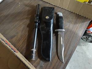 lot 3553 image: Buck 119 knife w sheath & scope