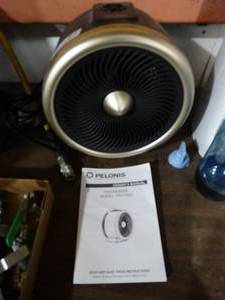 lot 3565 image: Pelonis fan heater