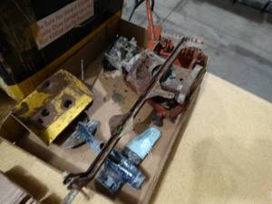 lot 3584 image: Lot of antique toysparts