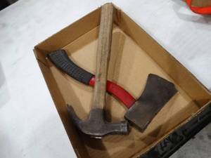 lot 3594 image: Hatchet & hammer