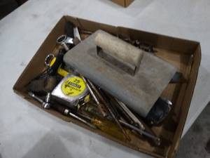 lot 3595 image: Lot of various hand tools