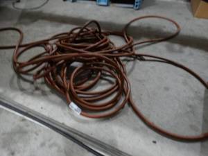 lot 3600 image: Lot of air hoses