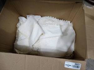 lot 3601 image: Vintage cloth placematscloth napkins