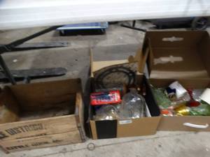 lot 3626 image: Old wood crate & 2 boxes of various glassware & decor
