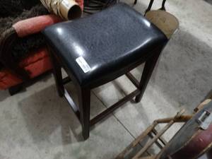 lot 3665 image: padded wood bar stool