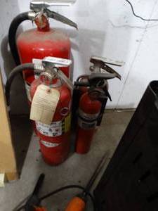 lot 3673 image: 4 various size fire extinguishers