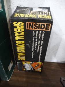 lot 3681 image: Airstation inflator- in box