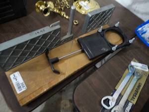 lot 3687 image: Miter saw stand