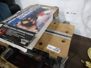 lot 3690 image: Black & Decker workmate & remote control command system