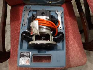 lot 3694 image: Black & Decker router w case
